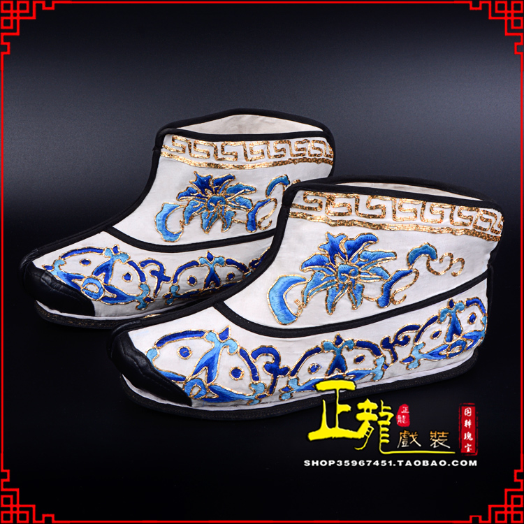 冕宁三岔口武生薄底 手绣绣花快靴